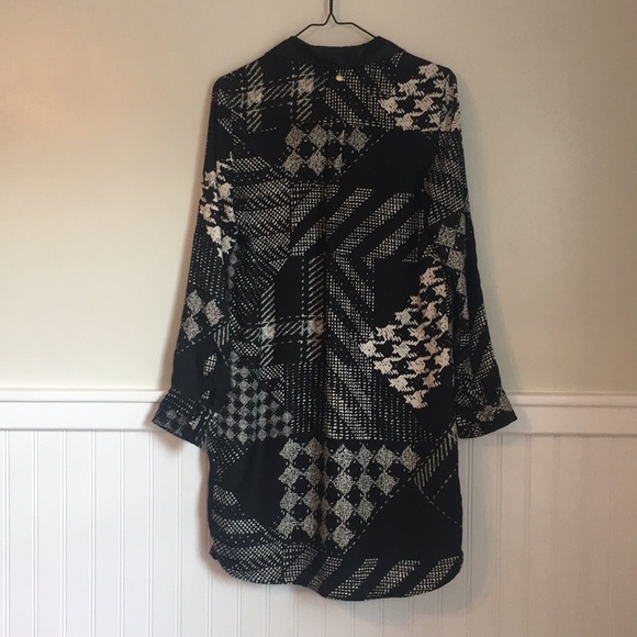 Guess Patterned Shirt Dress - Picture 6 of 8